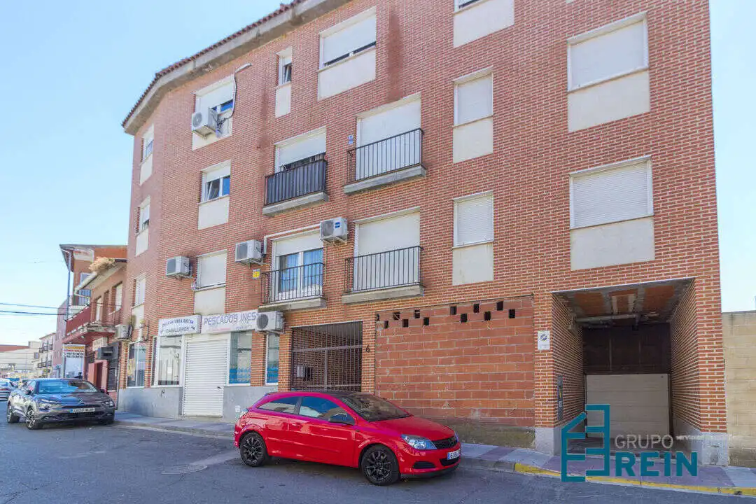 Piso con terraza en venta en Calle Manzanar 8, imagen 3