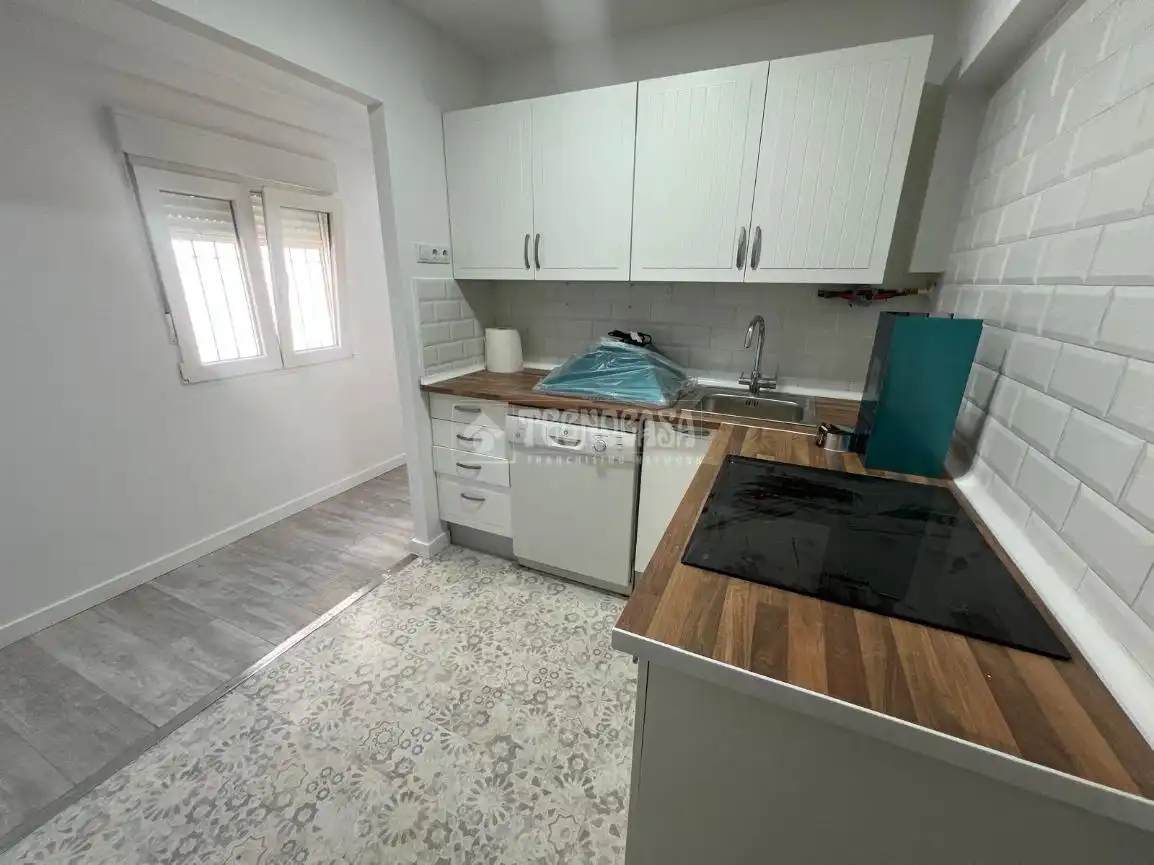 Kitchen of Flat for sale in Zaragoza  with Heating and Terrace