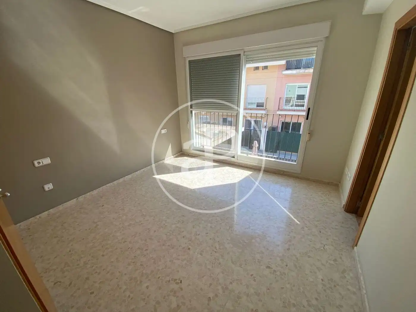 Vista exterior de Casa adosada en venta en Moncada con Aire acondicionado, Calefacción y Terraza