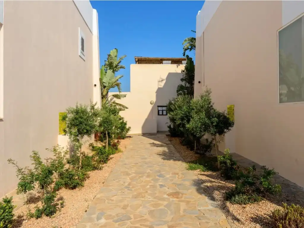 Casa adosada en venta en Sant Josep de sa Talaia con Terraza
