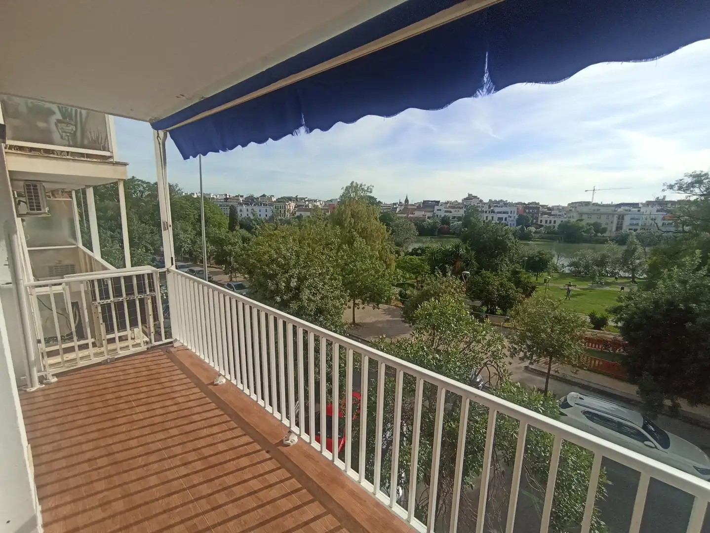 Balcony of Flat for rent in Sevilla  with Air Conditioner, Terrace and Storage room