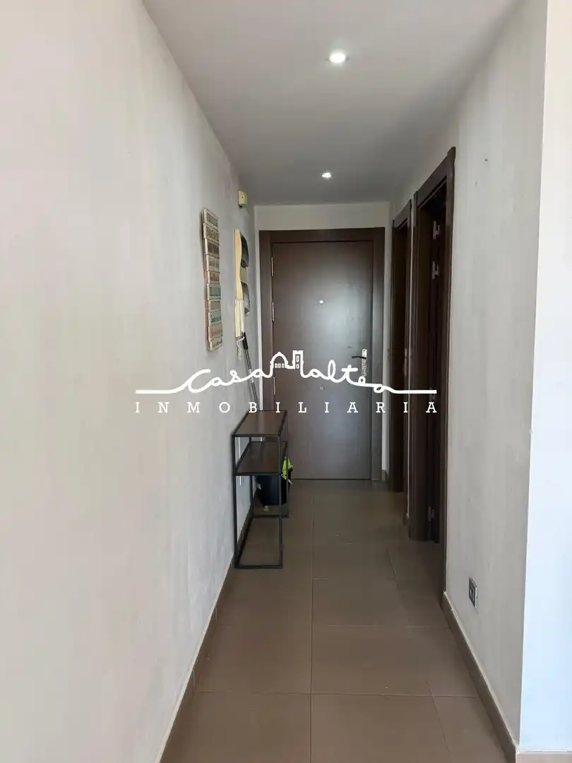 Piso en venta en La Nucia con Terraza, Amueblado y Balcón