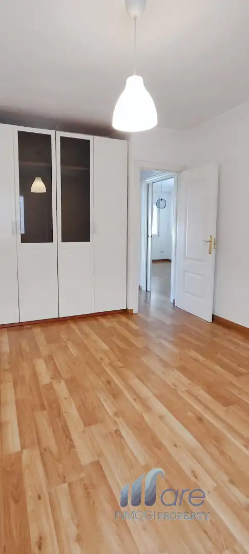 Flat for sale in Granada  with Heating and Parquet flooring