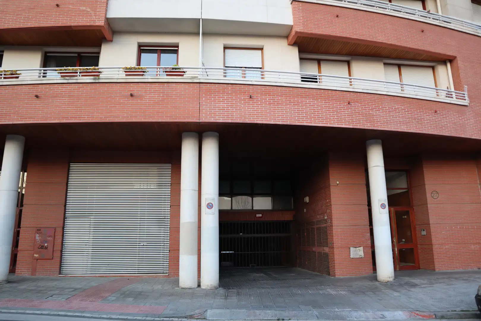 Individual with lift for sale in Tiboli Zeharkalea