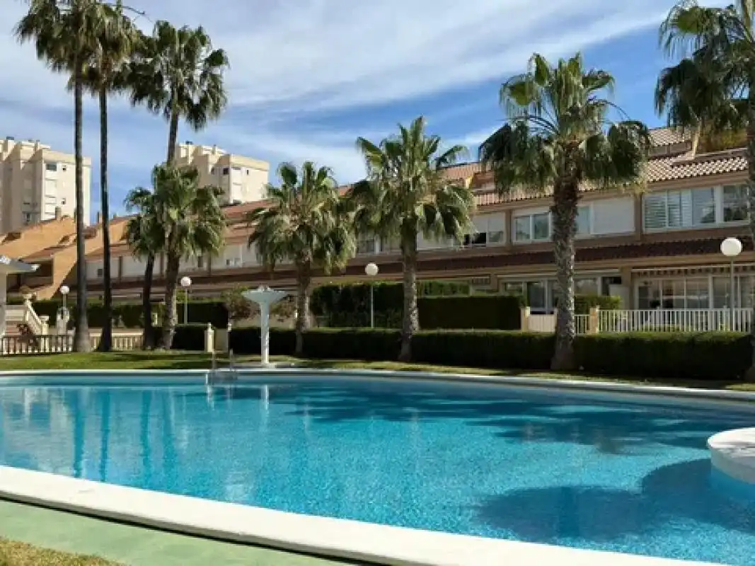 Einfamilien-Reihenhaus zum Verkauf in Playa de San Juan