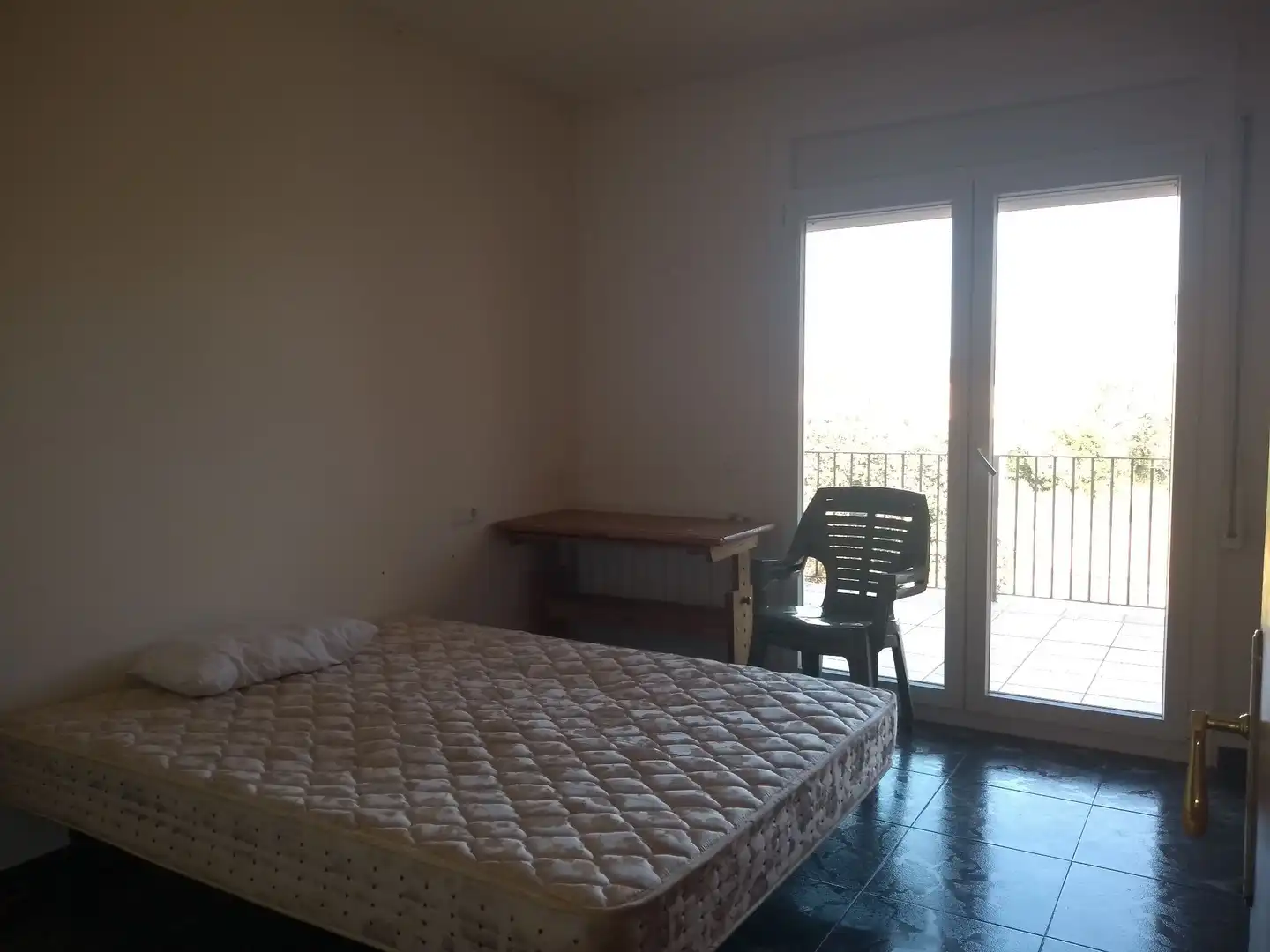 Dormitori de Finca rústica en venda en Bàscara amb Aire condicionat, Calefacció i Jardí privat