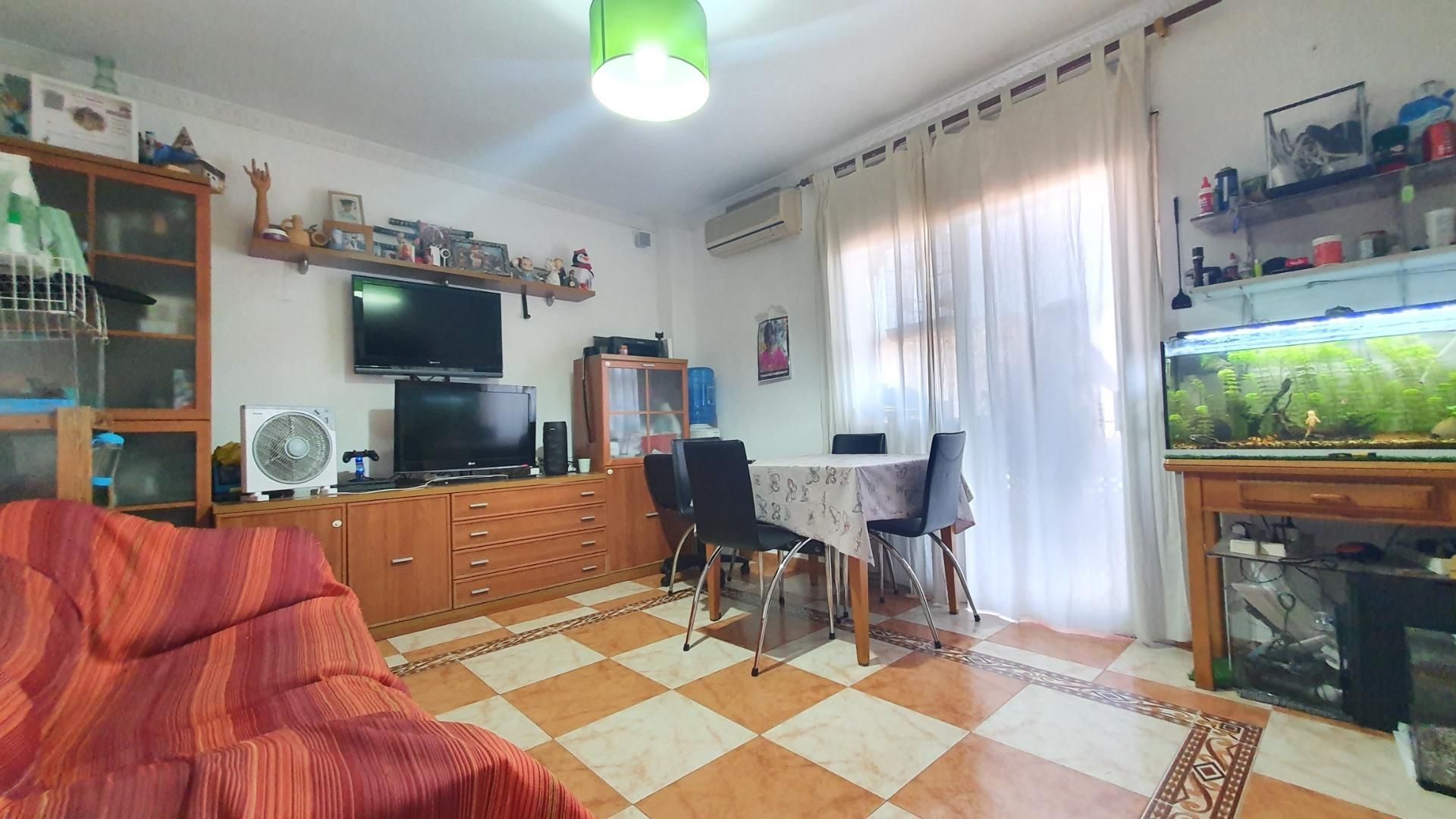 Living room of Flat for sale in Sabadell  with Air Conditioner, Heating and Terrace