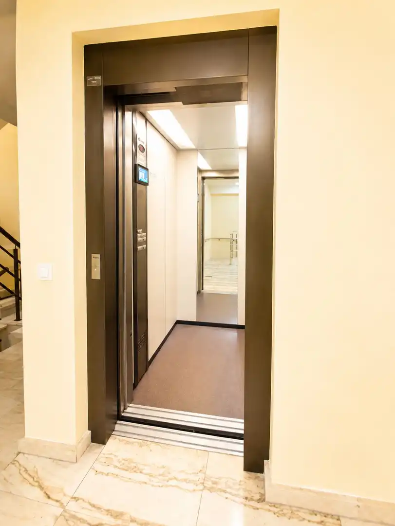 Piso en venta en Oviedo  con Calefacción y Trastero