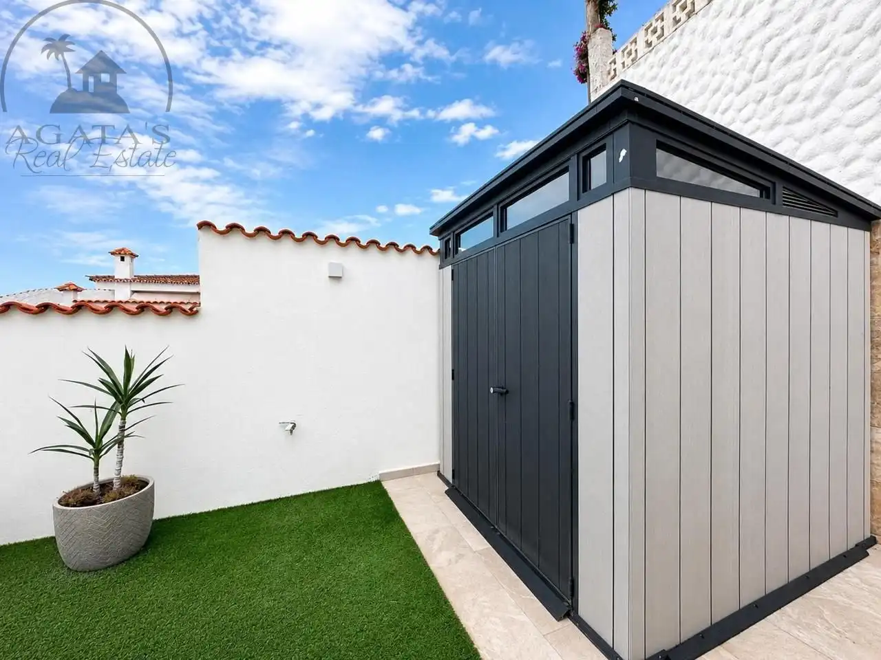 Vista exterior de Casa o chalet en venta en Los Realejos con Aire acondicionado, Jardín privado y Terraza
