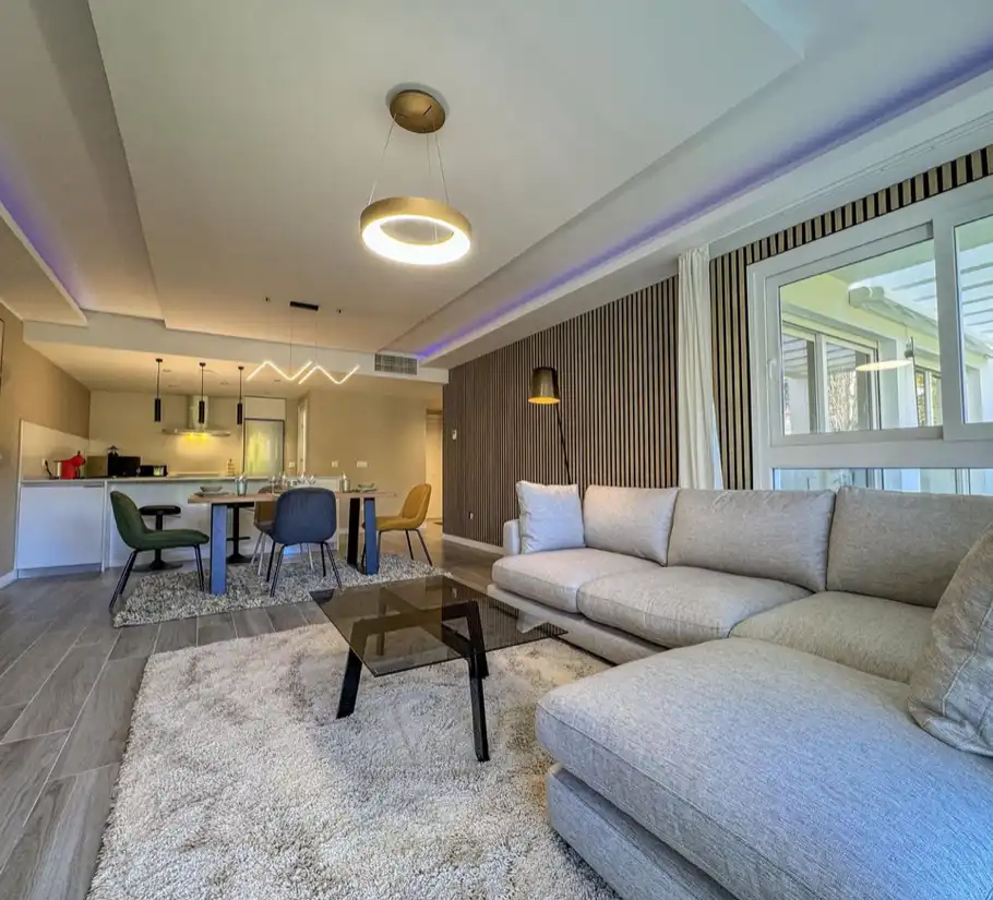Flat with pool for sale in Benahavís pueblo