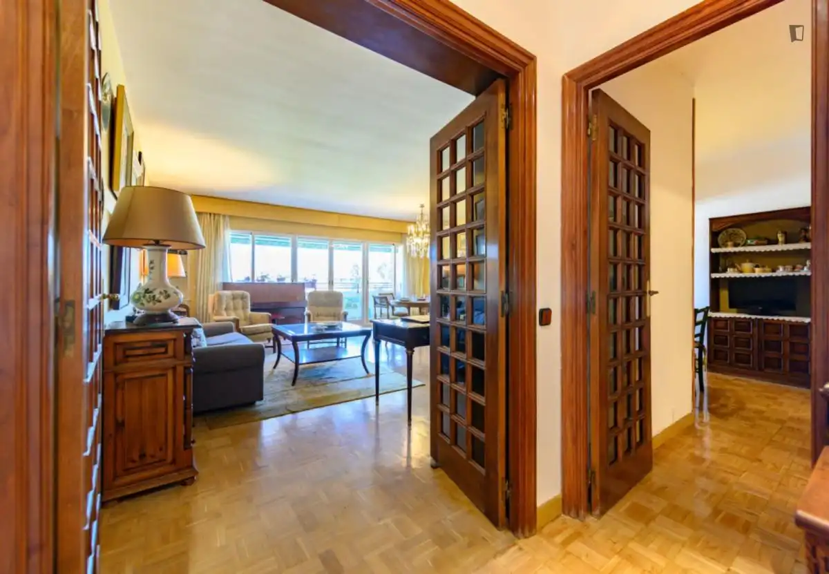 Apartament de lloguer en Madrid amb Aire condicionat, Moblat i Forn