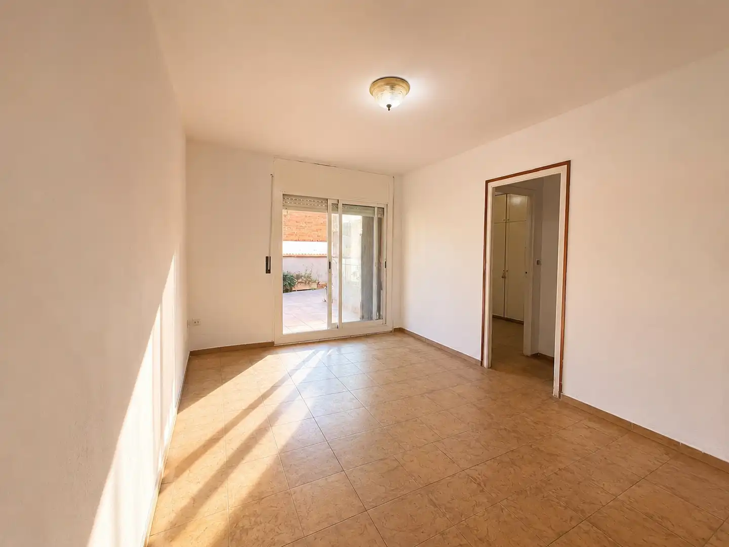 Habitación de Piso en venta en Santa Coloma de Gramenet con Terraza