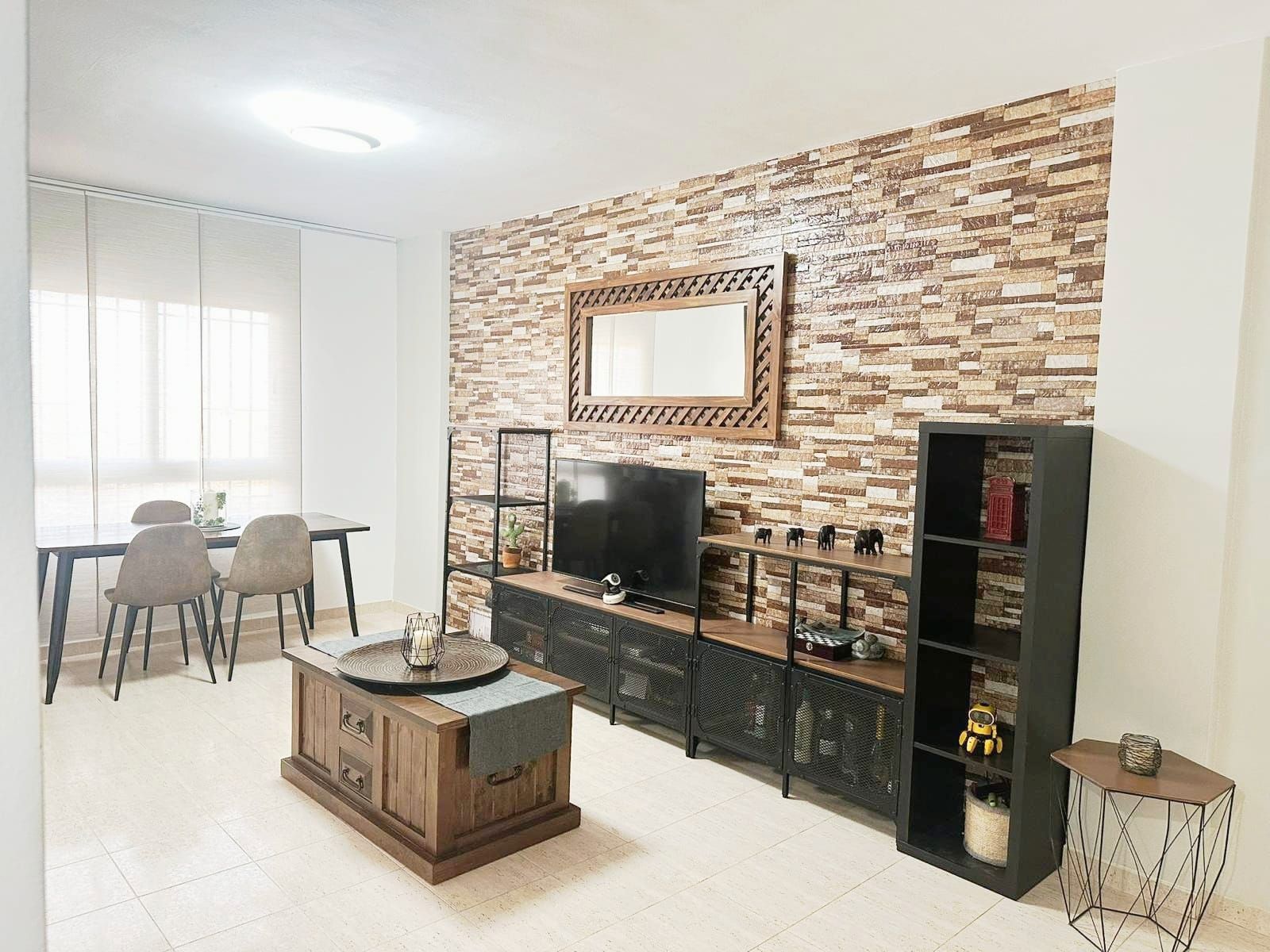 Sala d'estar de Pis en venda en Alhaurín de la Torre amb Aire condicionat, Traster i Forn