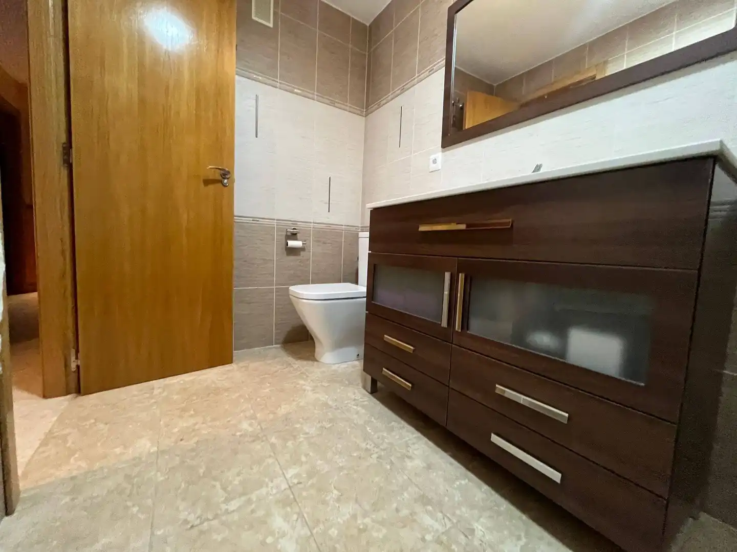 Baño de Piso en venta en Elche / Elx con Aire acondicionado, Calefacción y Terraza