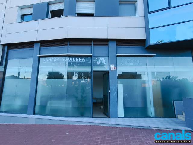 Local comercial en Alquiler en Can Tiana