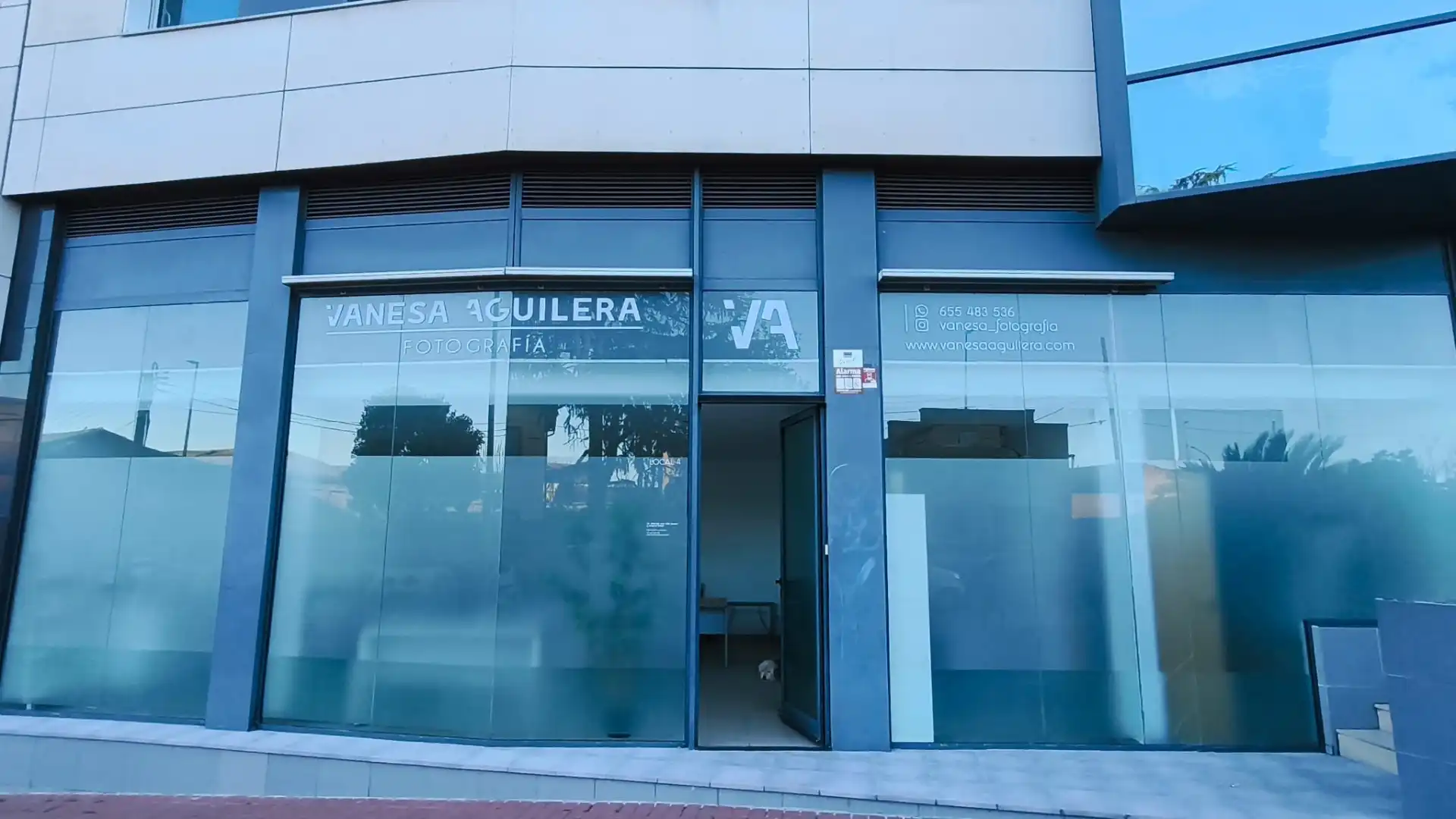 Außenansicht von Geschaftsraum zur Miete in Ripollet mit Klimaanlage, Heizung und Möbliert