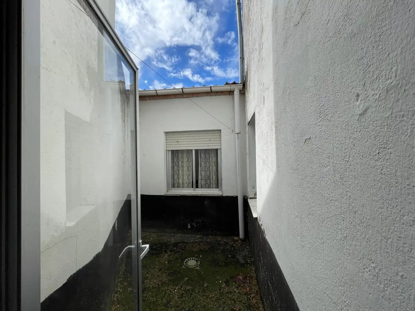 Vista exterior de Casa adosada en venda en Escarabajosa de Cabezas amb Calefacció, Terrassa i Traster