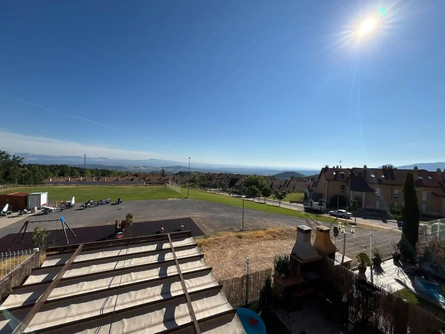 Vista exterior de Dúplex en venta en Sojuela con Calefacción, Terraza y Trastero
