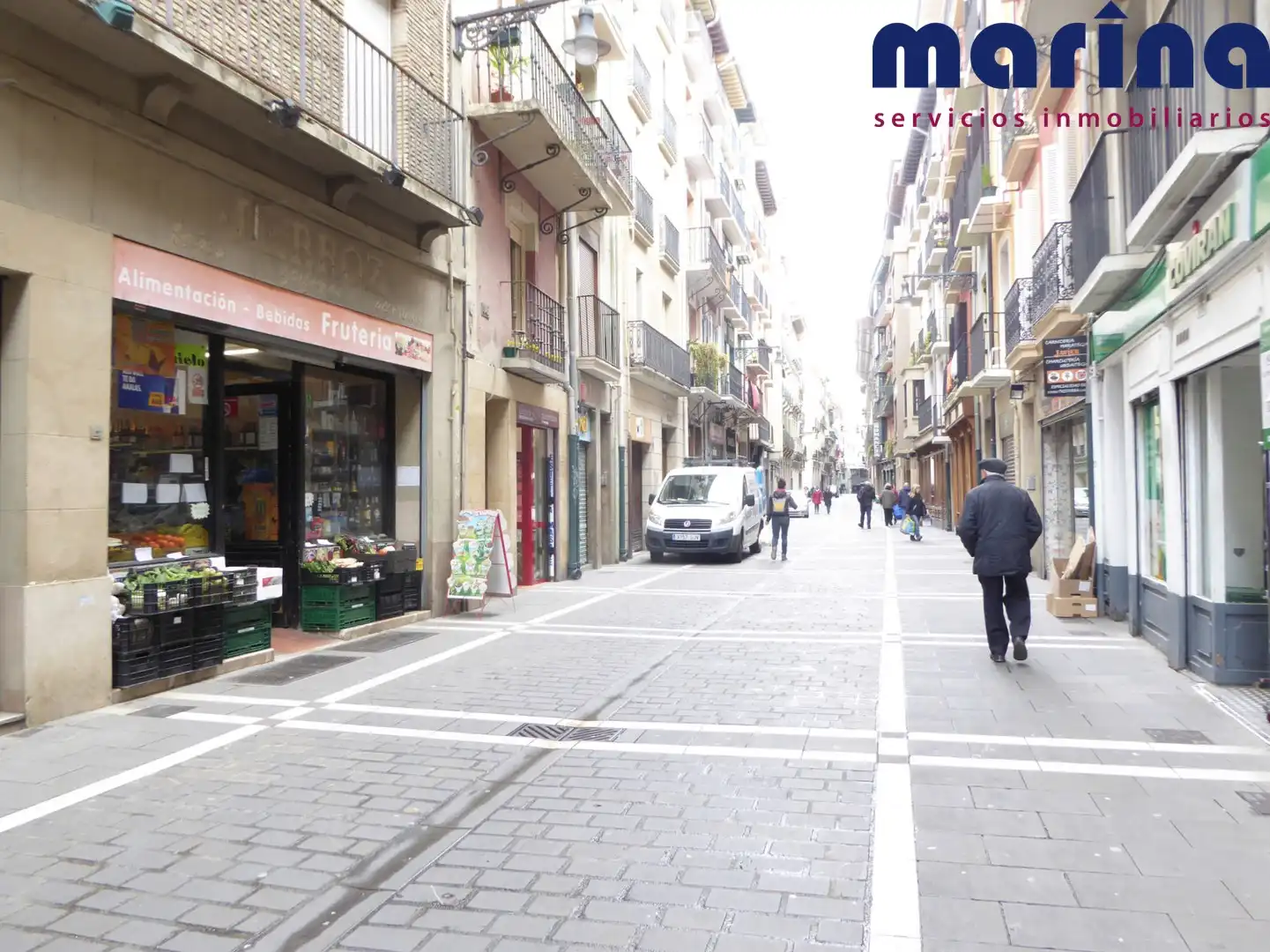 Vista exterior de Local en venta en  Pamplona / Iruña