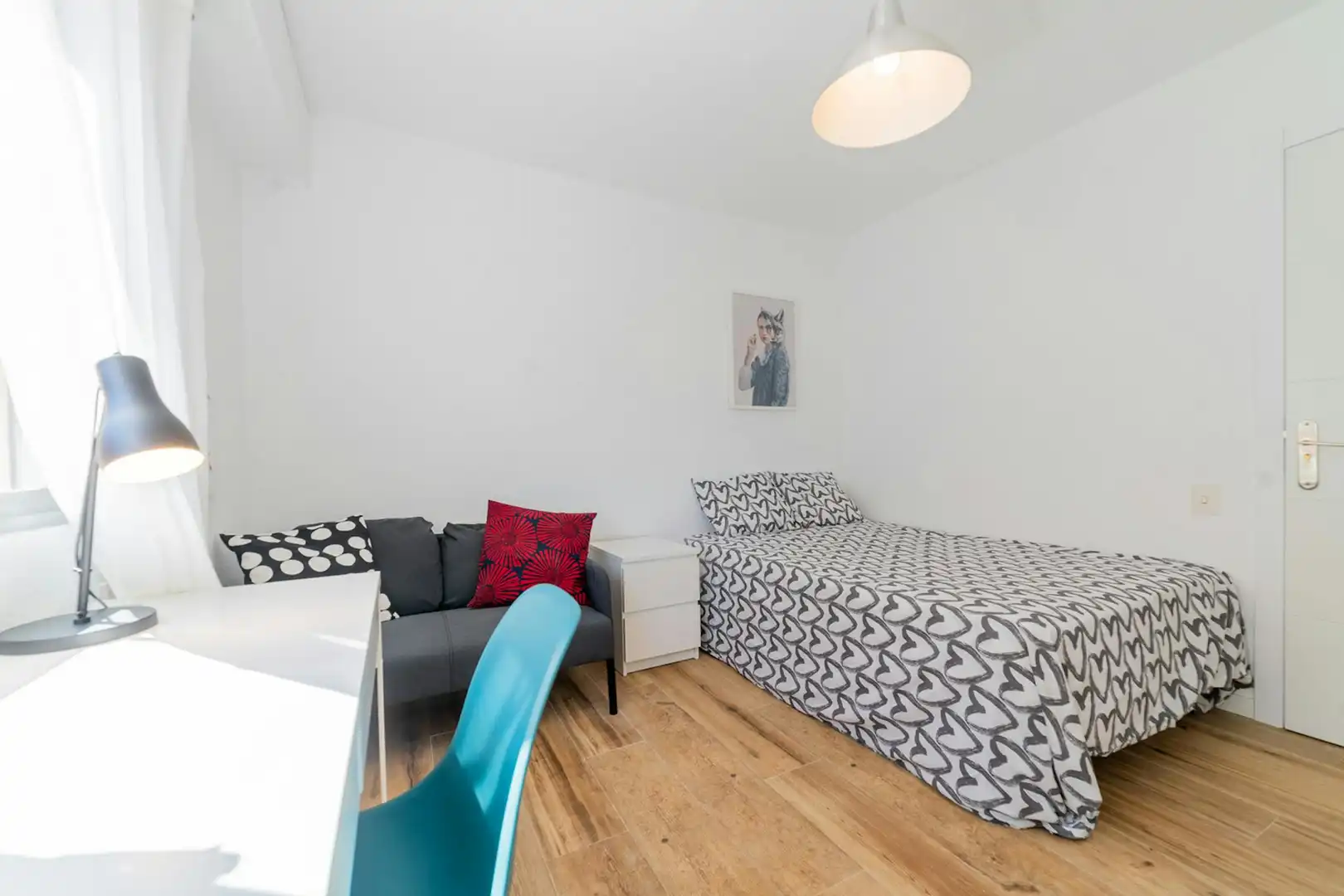 Schlafzimmer von Wohnung zur untervermieten in Valencia mit Möbliert, Waschmaschine und Internet