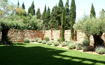 Jardí de Apartament de lloguer en Santa Eulària des Riu amb Aire condicionat