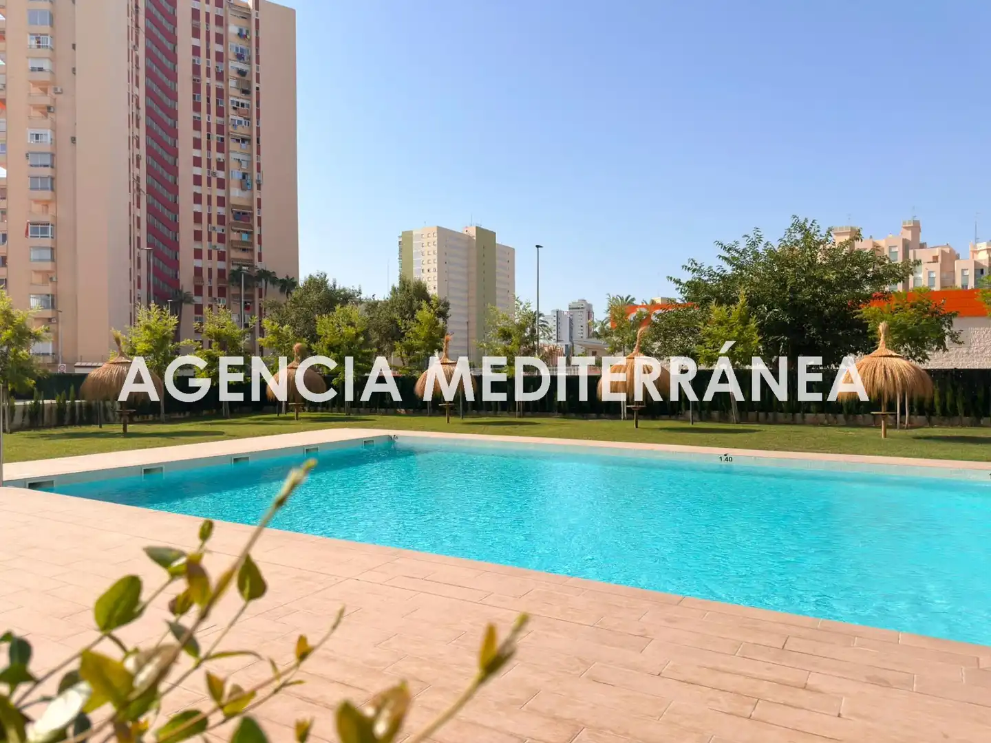 Piscina de Ático en venta en La Pobla de Farnals con Aire acondicionado, Calefacción y Terraza