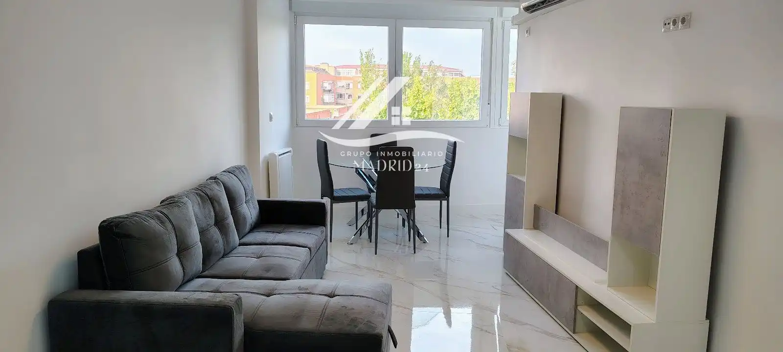 Living room of Flat for sale in Torrejón de Ardoz  with Air Conditioner, Heating and Terrace