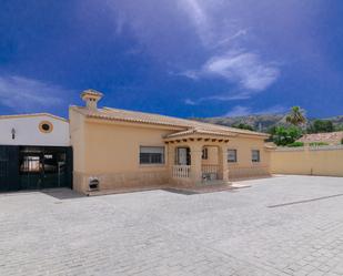 Vista exterior de Finca rústica en venda en L'Alfàs del Pi amb Aire condicionat, Terrassa i Piscina