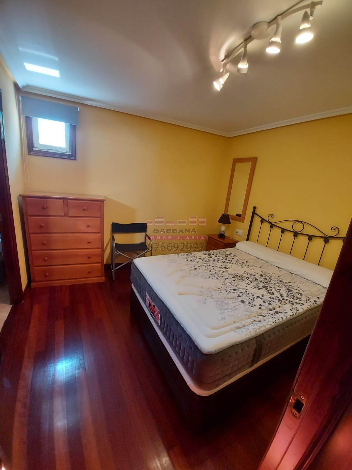 Apartamento de alquiler en Rúa Taboada Leal, Plaza España - Corte Inglés