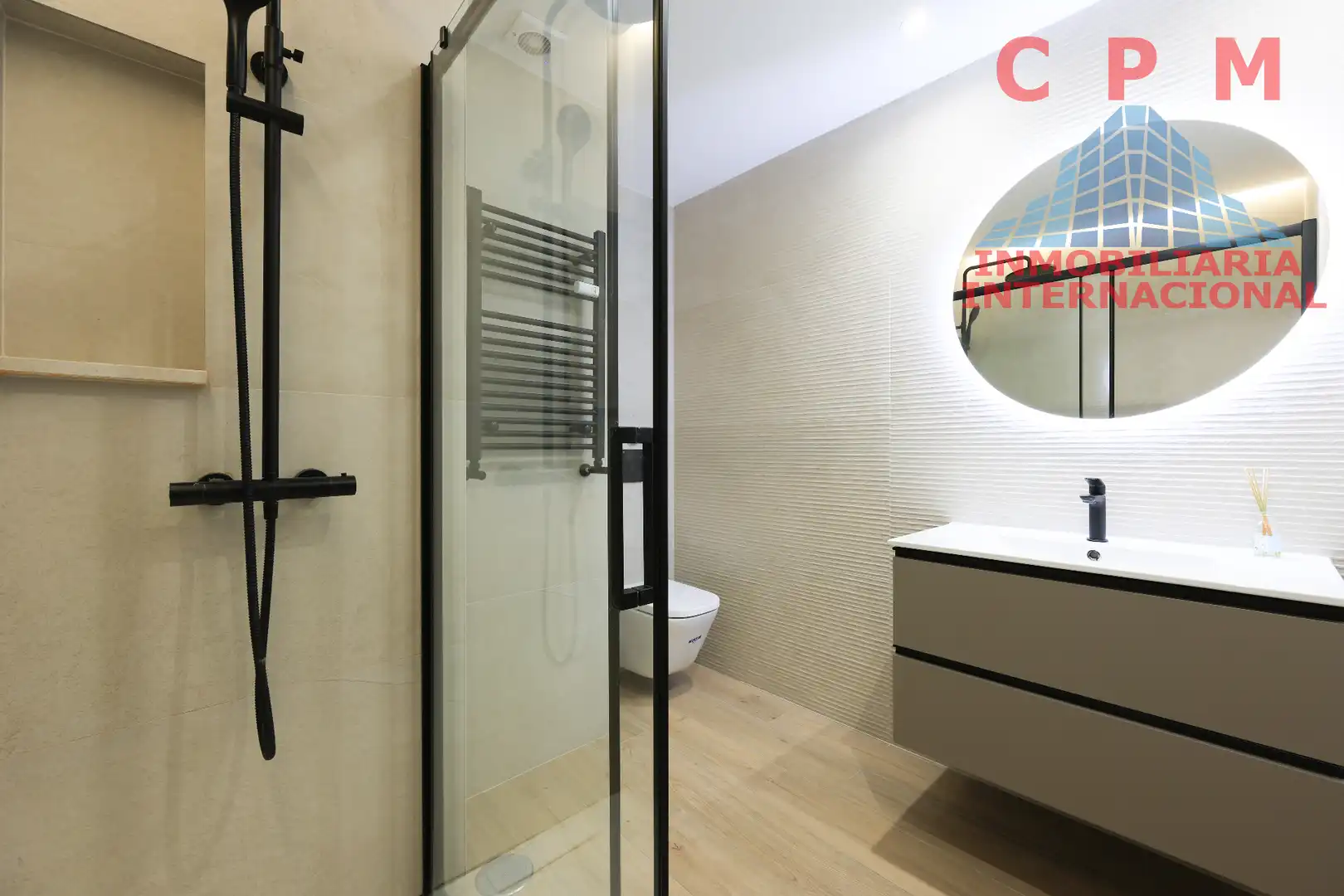 Badezimmer von Wohnung zur Miete in Madrid mit Klimaanlage, Heizung und Möbliert