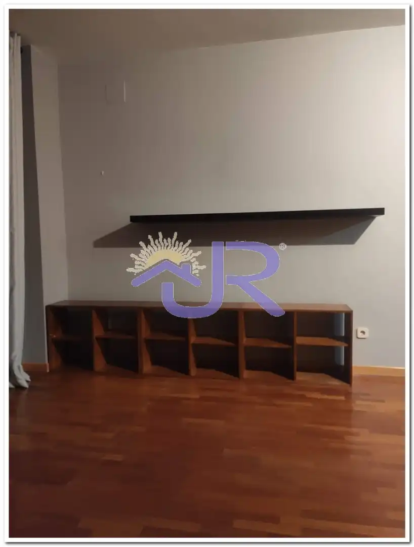 Sala d'estar de Pis en venda en Paracuellos de Jarama amb Aire condicionat, Calefacció i Parquet