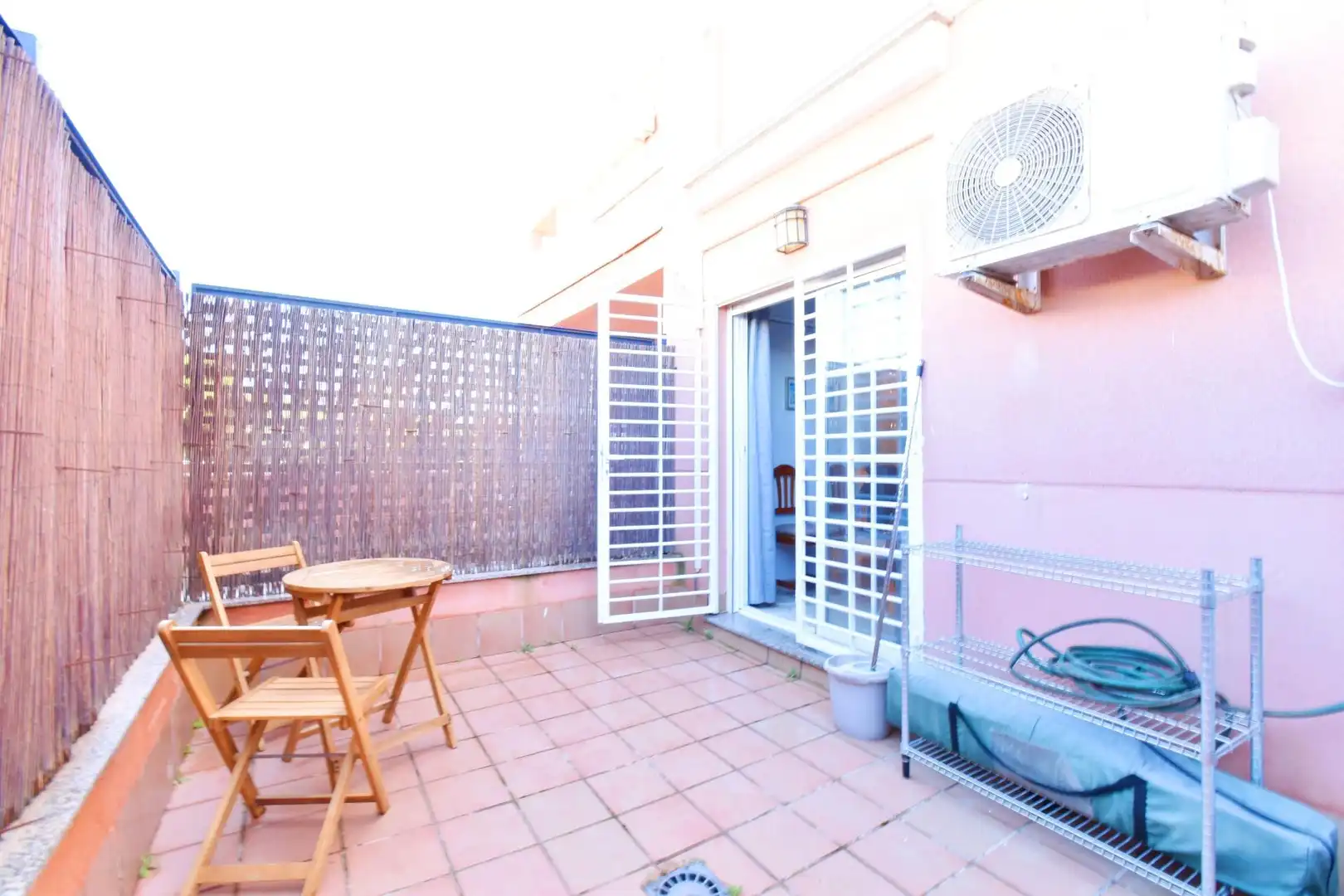 Terrasse von Wohnung zum Verkauf in Roquetas de Mar mit Klimaanlage, Terrasse und Gemeinschaftspool