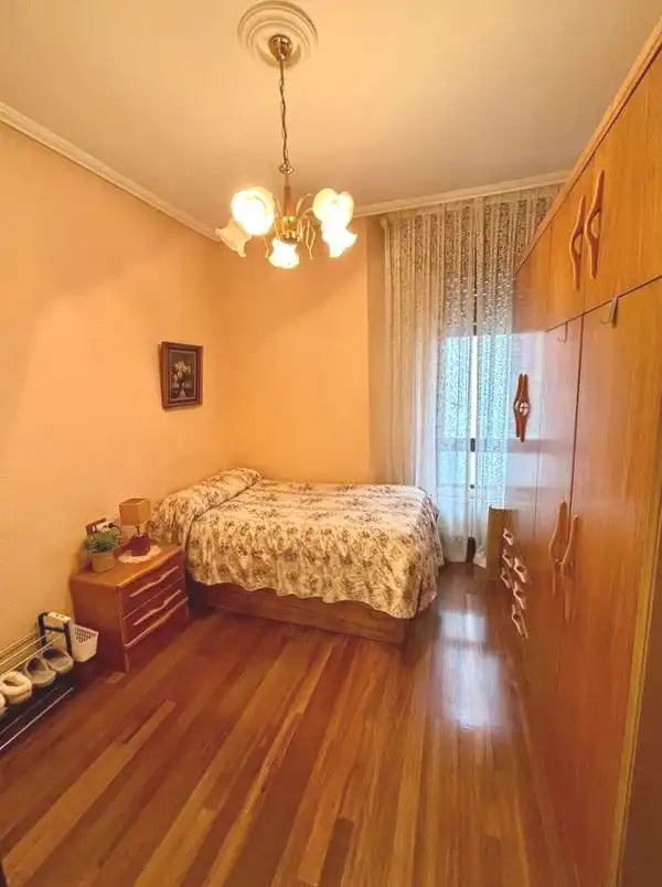 Piso en venta en Avenida del Ferrocarril, Ametzola