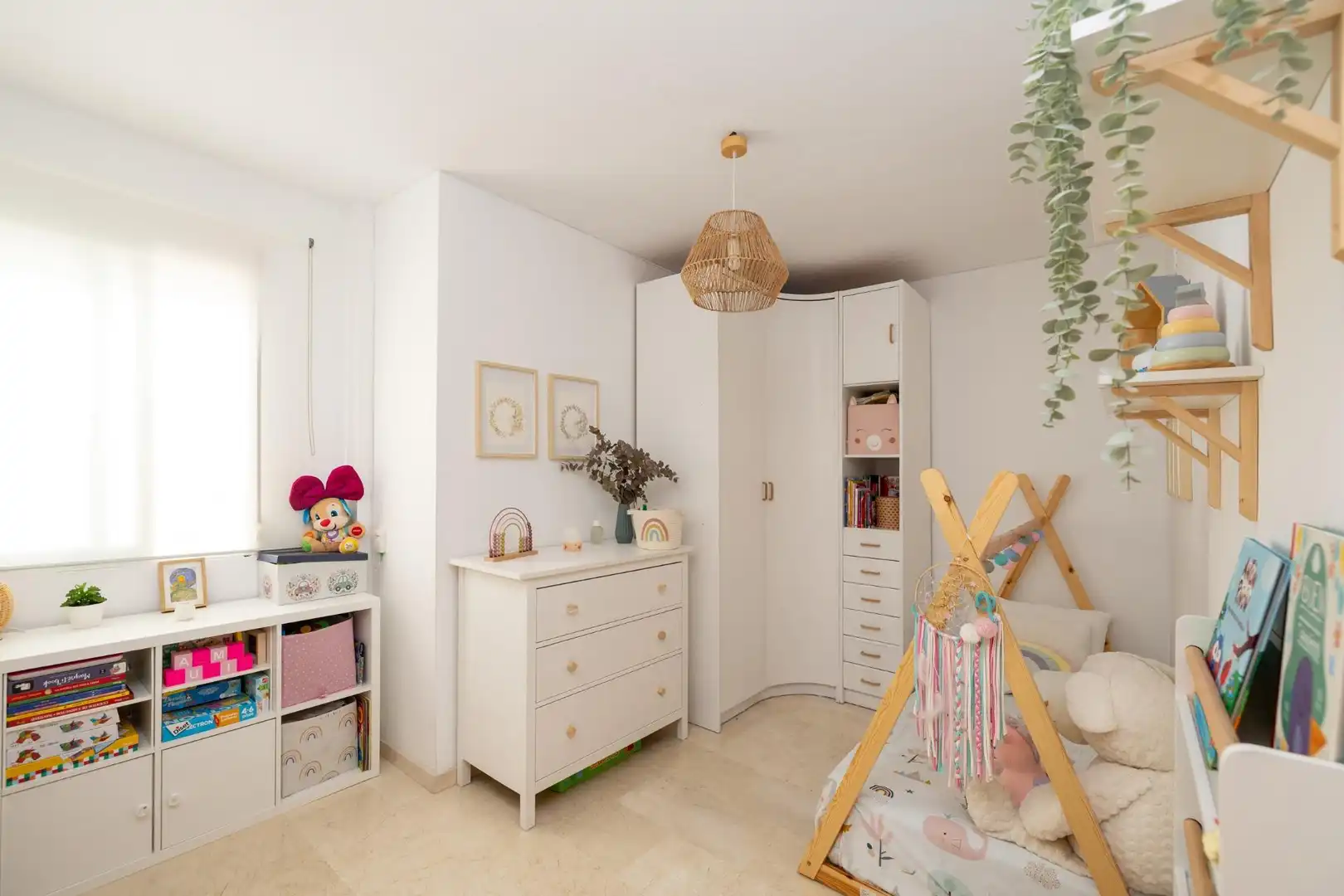 Habitación de Piso en venta en Churriana de la Vega con Aire acondicionado, Calefacción y Balcón