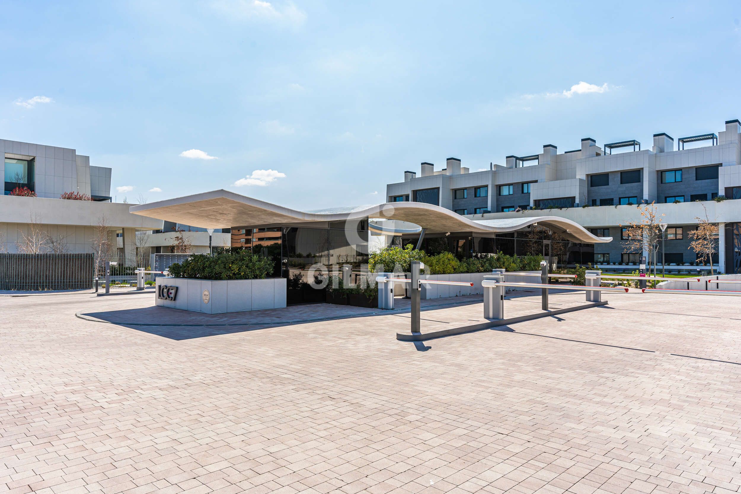 Vista exterior de Pis en venda en Pozuelo de Alarcón amb Calefacció, Traster i Piscina