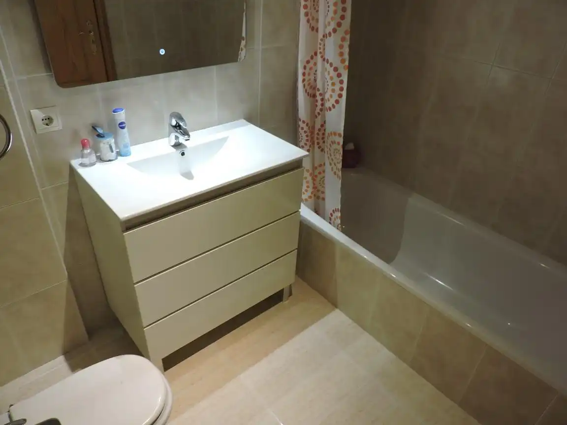 Baño de Ático de alquiler en  Palma de Mallorca con Aire acondicionado, Calefacción y Parquet