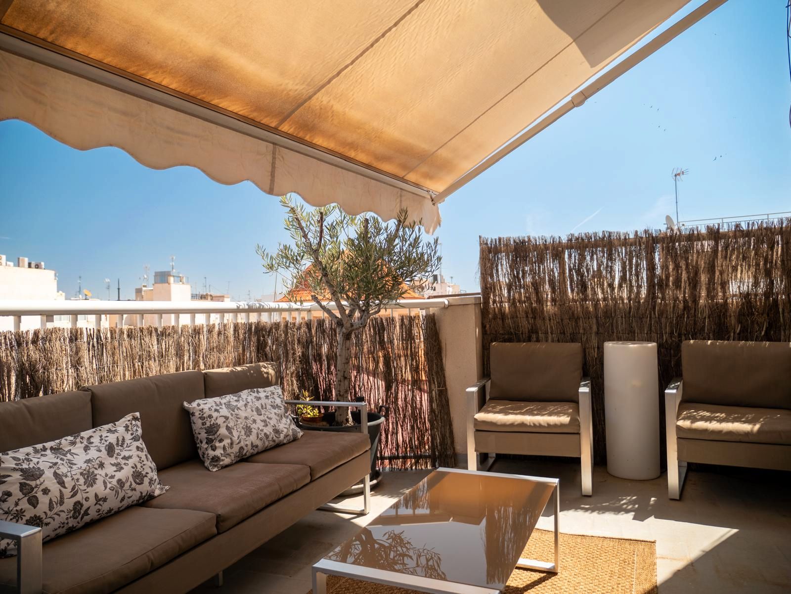Terrace of Attic to rent in Elche / Elx  with Air Conditioner, Heating and Parquet flooring