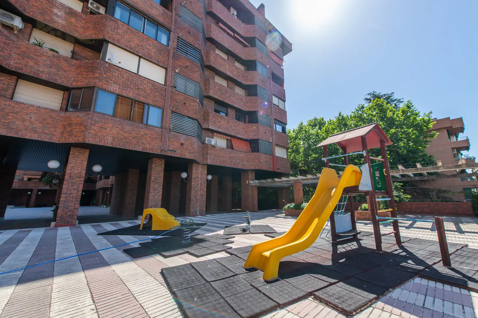 Terrasse von Wohnung zum Verkauf in Tres Cantos mit Klimaanlage, Heizung und Möbliert