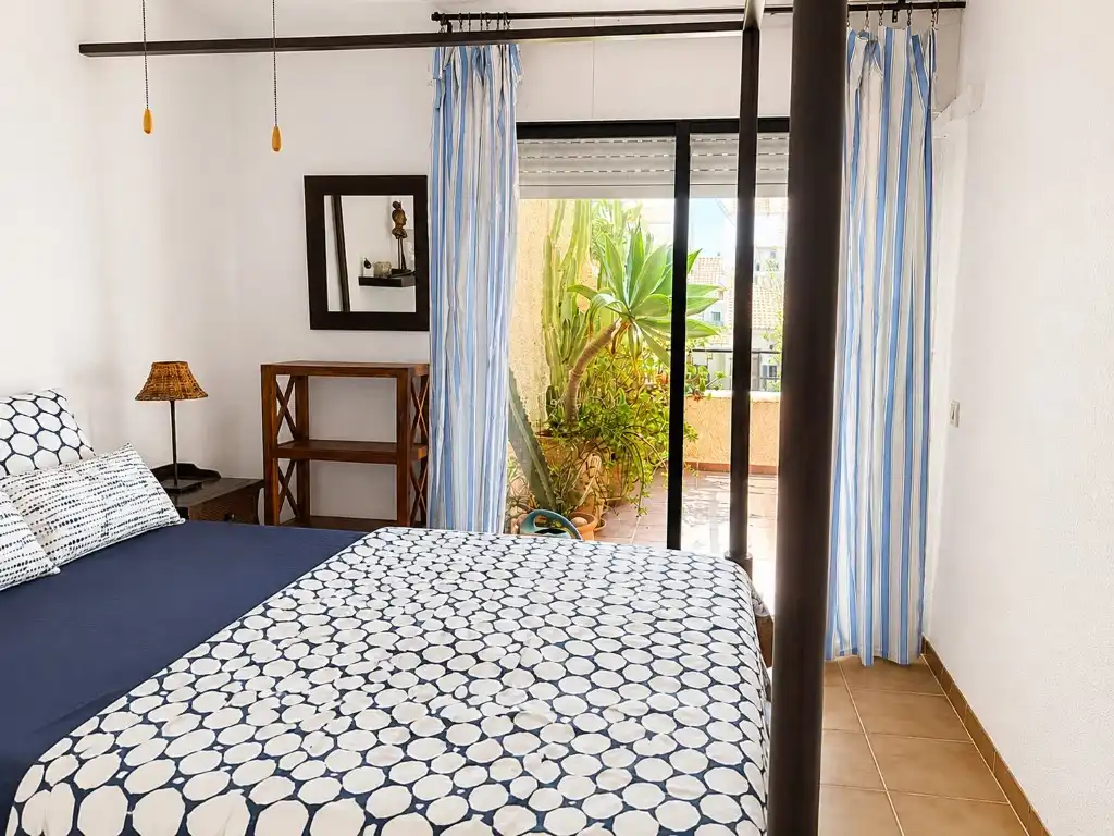 Schlafzimmer von Maisonette zum Verkauf in La Manga del Mar Menor mit Klimaanlage