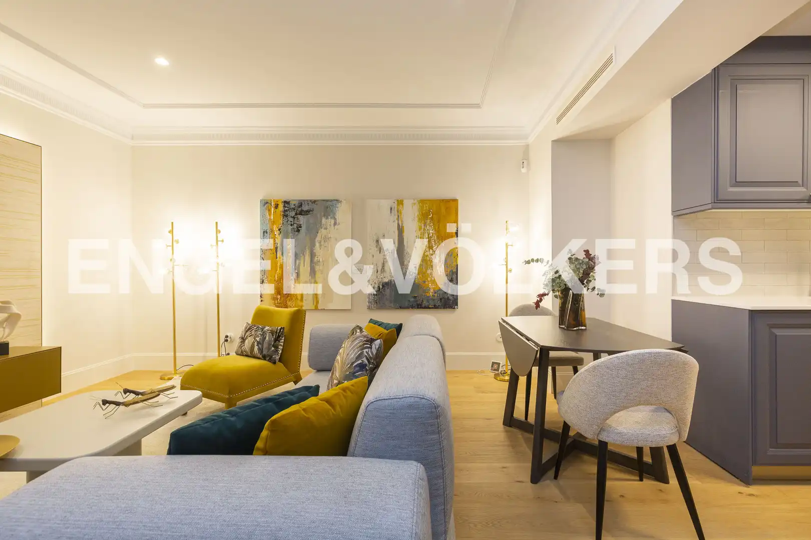 Wohnzimmer von Dachboden zum Verkauf in Madrid mit Klimaanlage, Heizung und Parkett