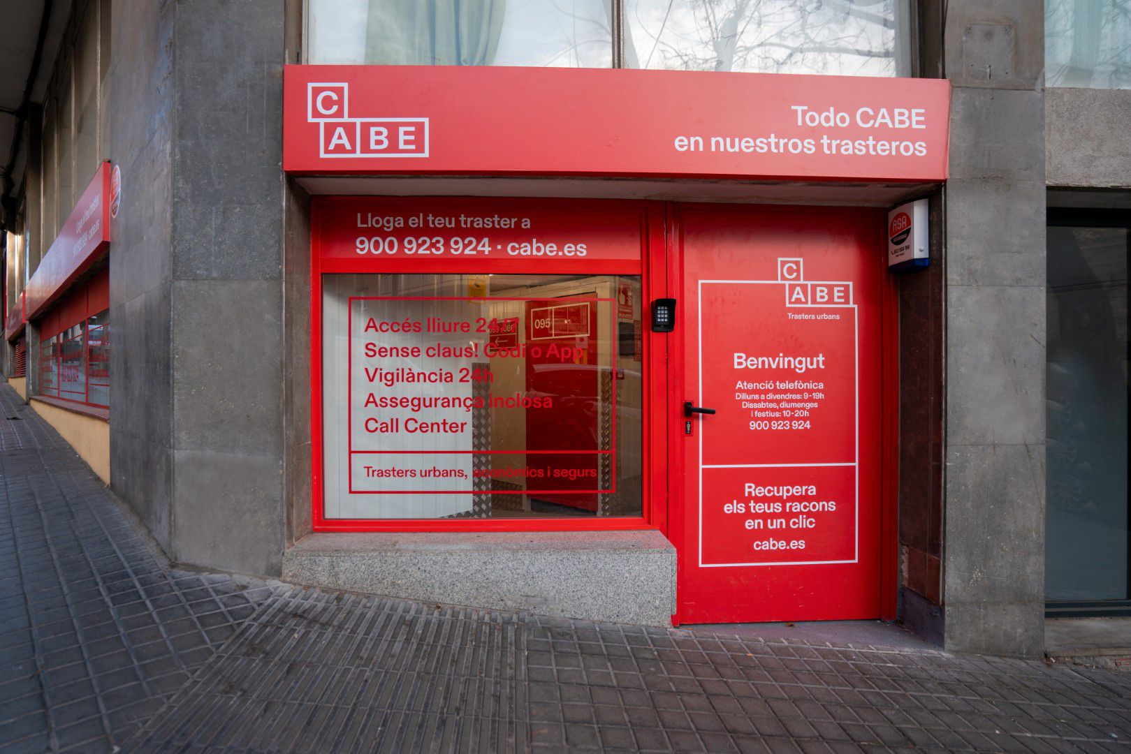 Vista exterior de Traster de lloguer en  Barcelona Capital amb Alarma