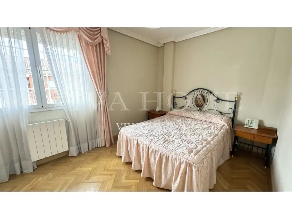 Bedroom of Houses for sale in Rivas-Vaciamadrid