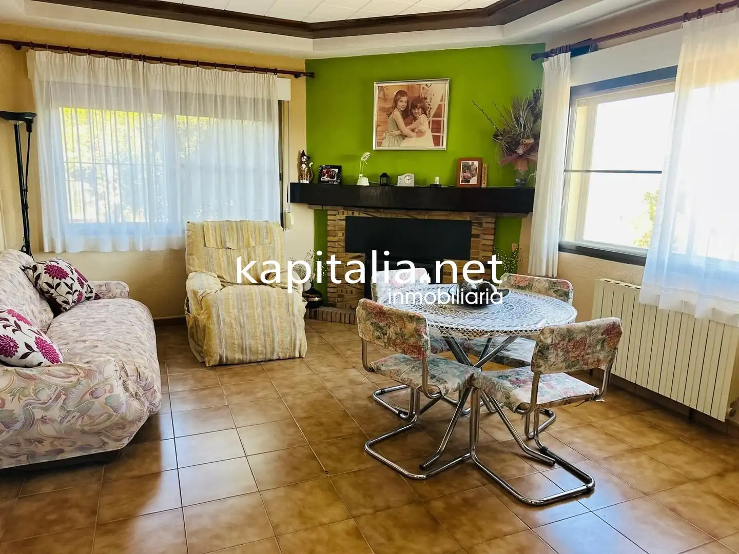Sala de estar de Casa o chalet en venta en La Font de la Figuera con Calefacción, Jardín privado y Trastero