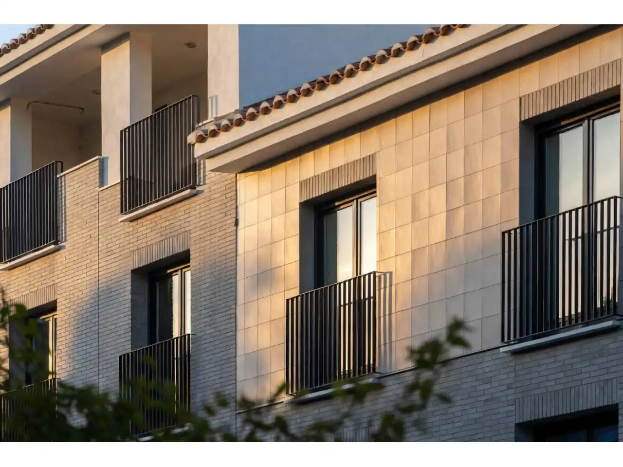 Außenansicht von Wohnung zum Verkauf in Sabadell mit Klimaanlage, Heizung und Parkett