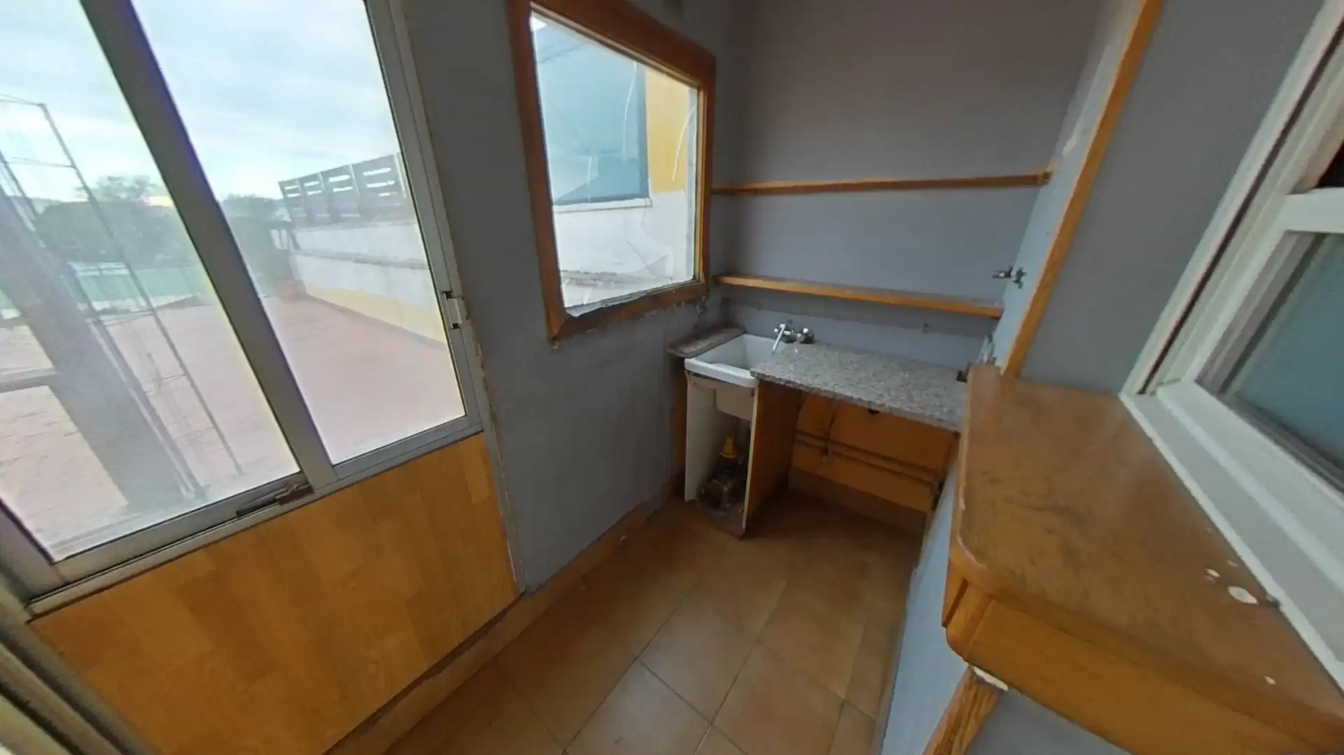 Kitchen of Apartments for sale in Vilamalla