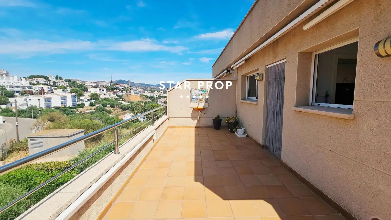Terrasse von Dachboden zum Verkauf in Llançà mit Klimaanlage, Heizung und Terrasse