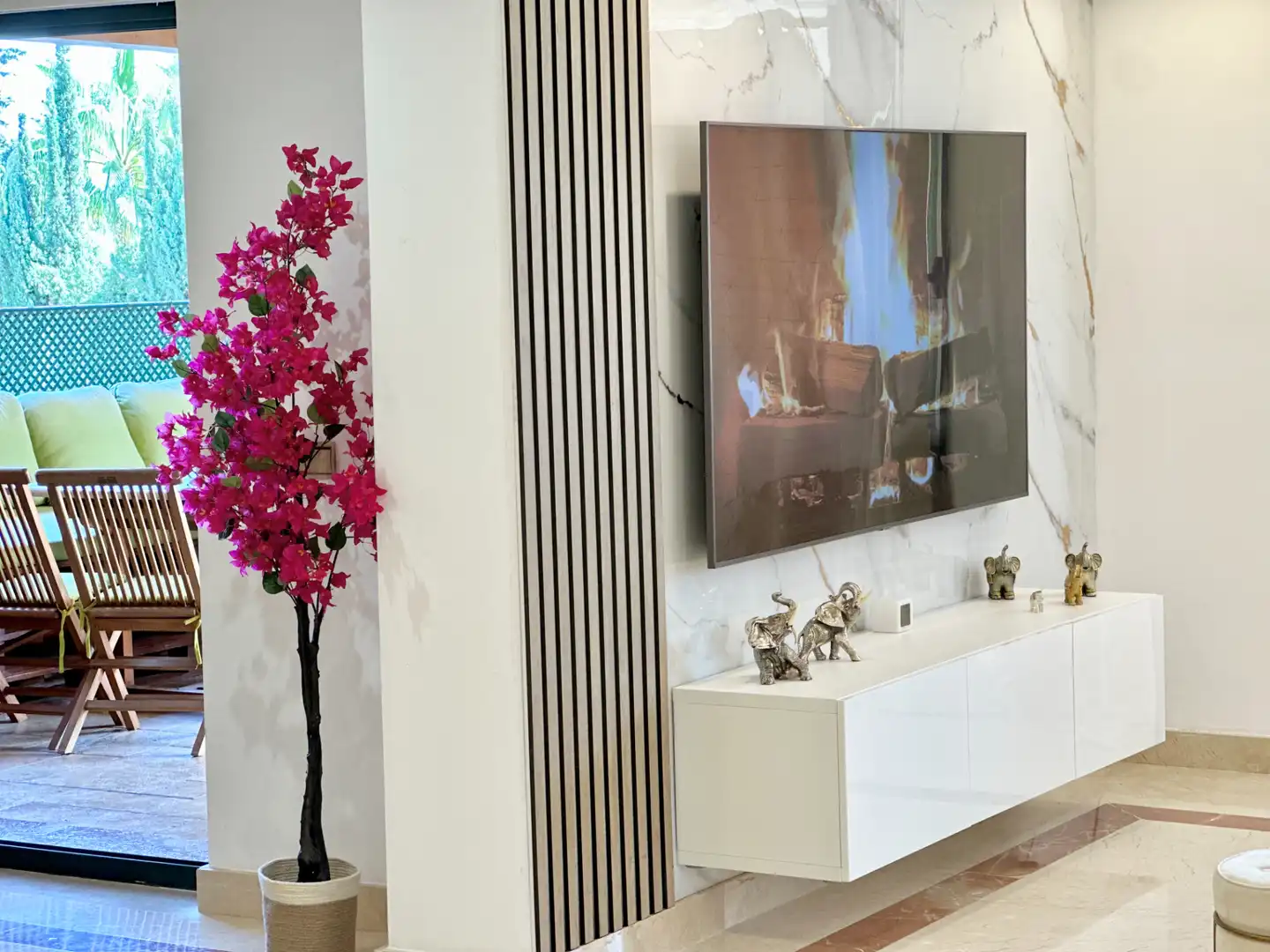 Living room of Houses for rent in Marbella  with Air Conditioner, Heating and Private garden