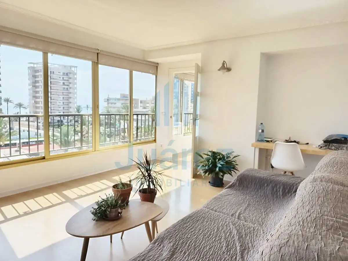 Habitación de Piso de alquiler en Alicante / Alacant con Aire acondicionado, Calefacción y Parquet