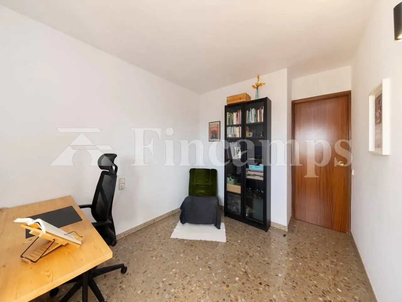 Wohnung zum Verkauf in Sabadell mit Heizung, Terrasse und Balkon