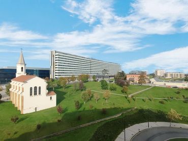 Apartament amb ascensor en venda a Avenida Roma